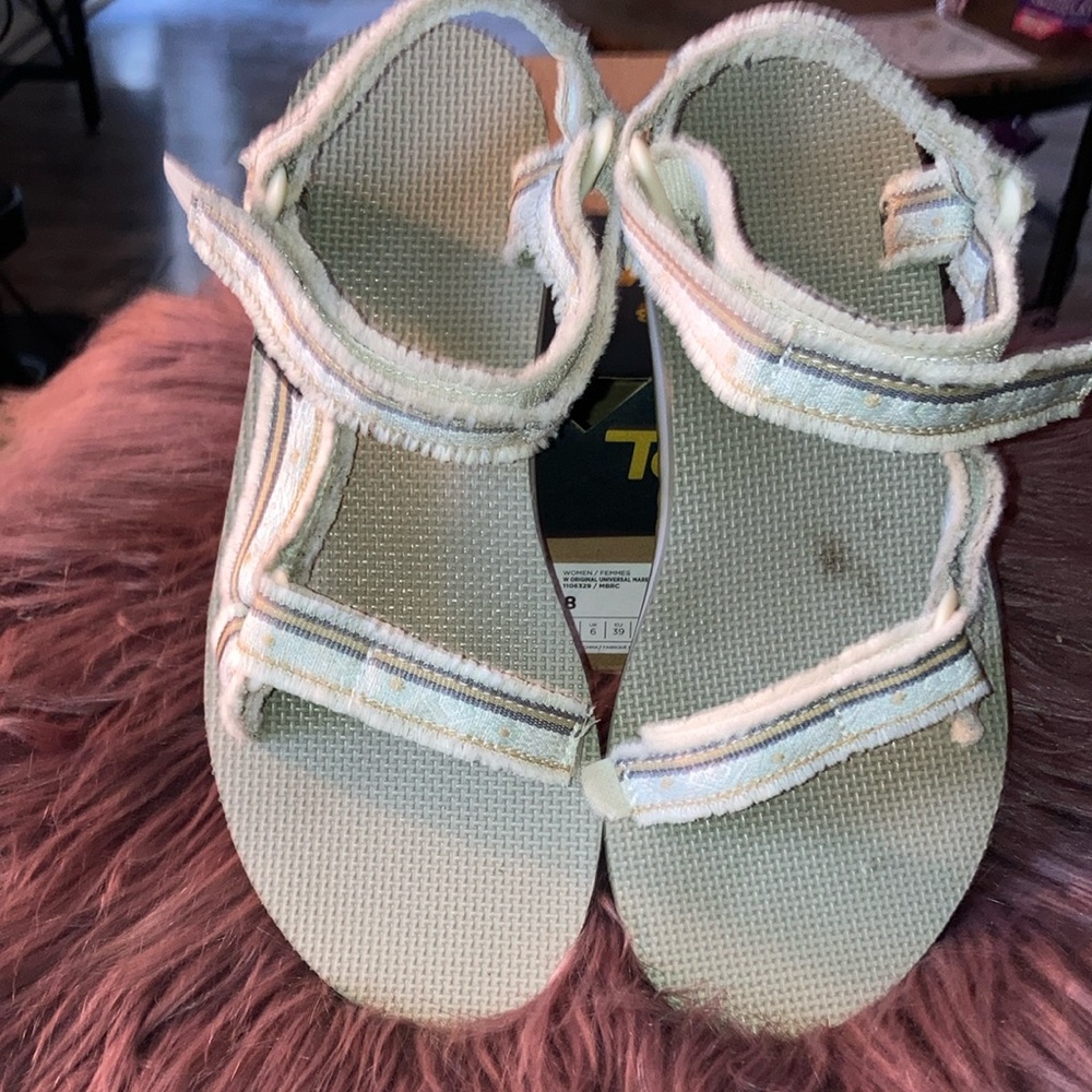 Teva Cream Sandals size 8